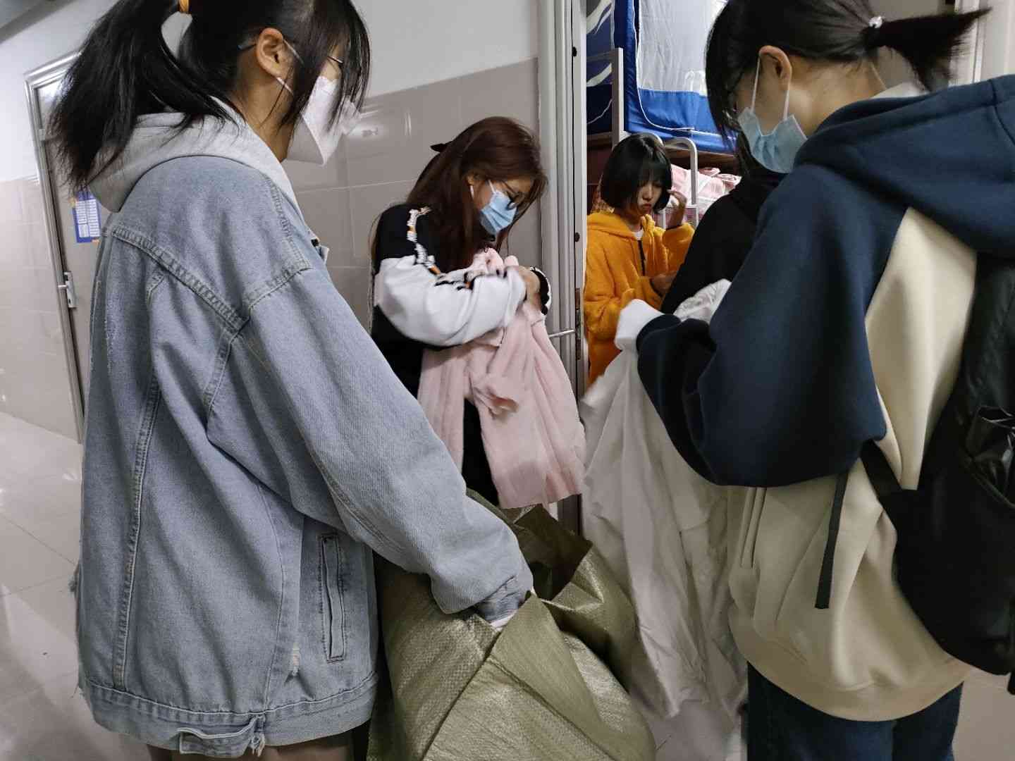 ���¡��f�������ѐ����� ������h������W��WԺ����־Ը�߅f(xi��)�������f�»�ӳɹ��e�k