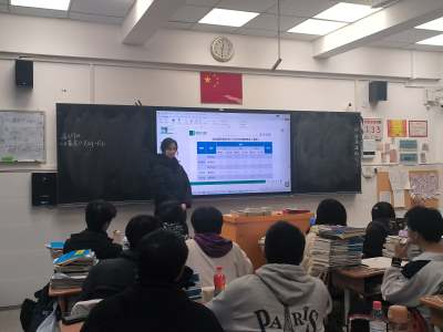 У�ѻ��LĸУ�����L��W��ƪ