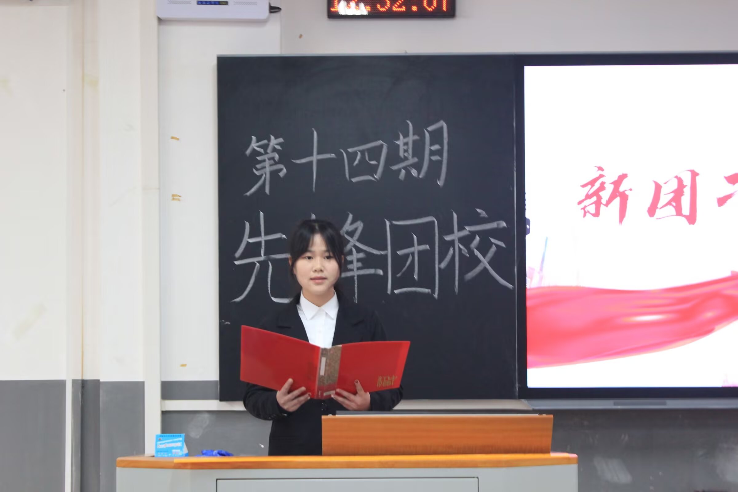 ���ώ�����W(xu��)���_(d��)�W(xu��)Ժ��ʮ�������h�F(tu��n)У�̎�����ϵ��У�_չ�_���xʽ�ߵ�һ����Փ�W(xu��)��(x��)