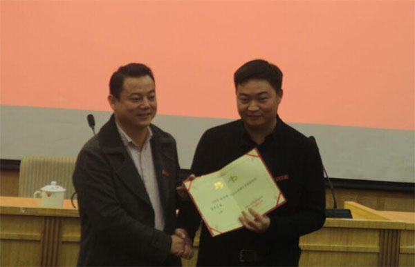 �p��У�Ѿ�Ӣ�v��