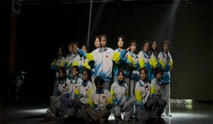 ����ĳǴ�W��ý���g�WԺ�e�O���k�����c����ʮ�ˌô�W���Ƽ��Ļ�ˇ�g���ߵ�ʮ���ô�W��