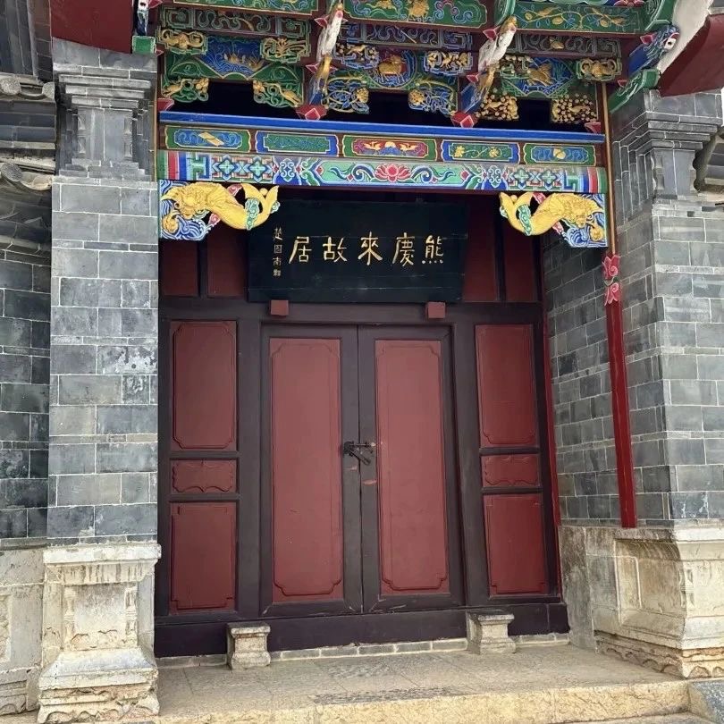 �|��W�����M�c����������c��������������؅^�����lչ