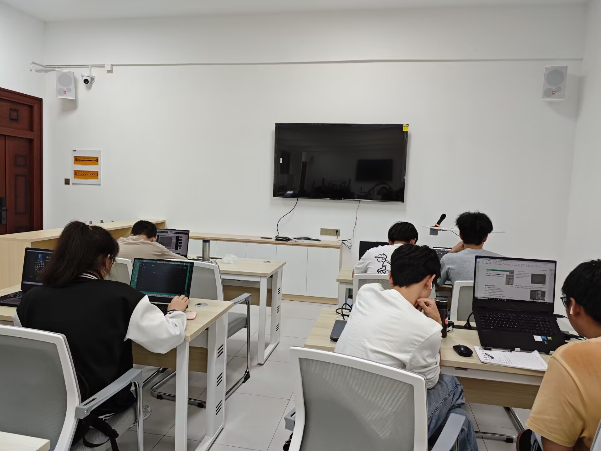 (sh)ǽģ̓(sh)ڼ(x)(ji)ɡӋ(j)ŌW(xu)ԺʏС(xing)Ŀeվ(hu)(sh)`F(tun)(du)