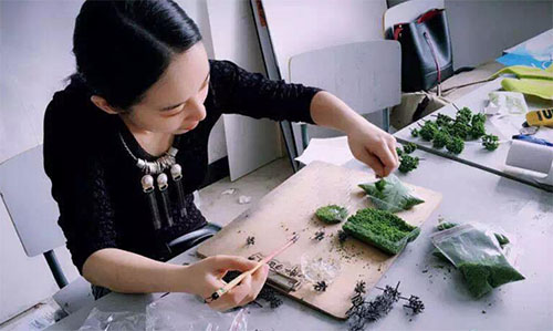 �A�����ֵ���w�y��ĸУ�A������|�f��ͯ�Ľ������BȦ