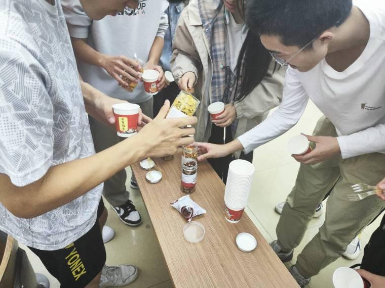 ���S���ഺ������ͬ�С�늚⹤�̌WԺ2023��2���F֧���e�k������W����ӈA�M�ɹ�