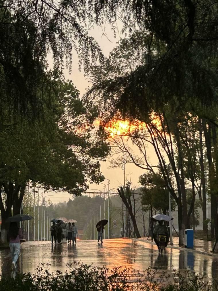 ��̶��W��ϼ�@�G���������p��Ȼ֮��