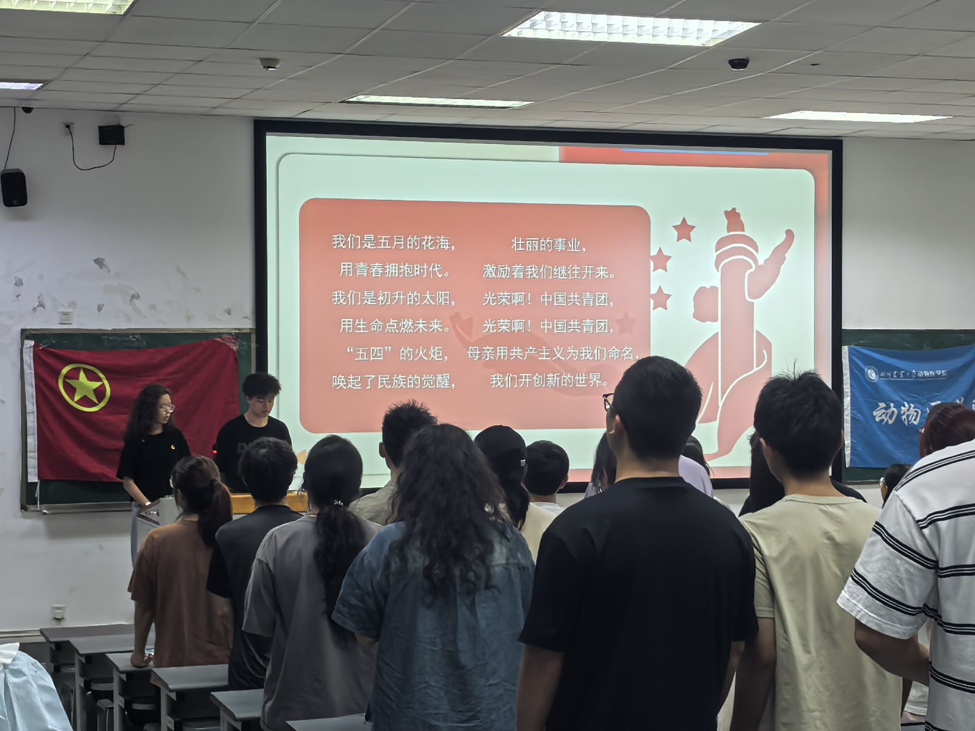 ���W˼�`���ഺ���������}���F��ӈA�M�Y��