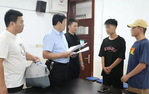 ������У��W�����R�ʾ���ץ�@��