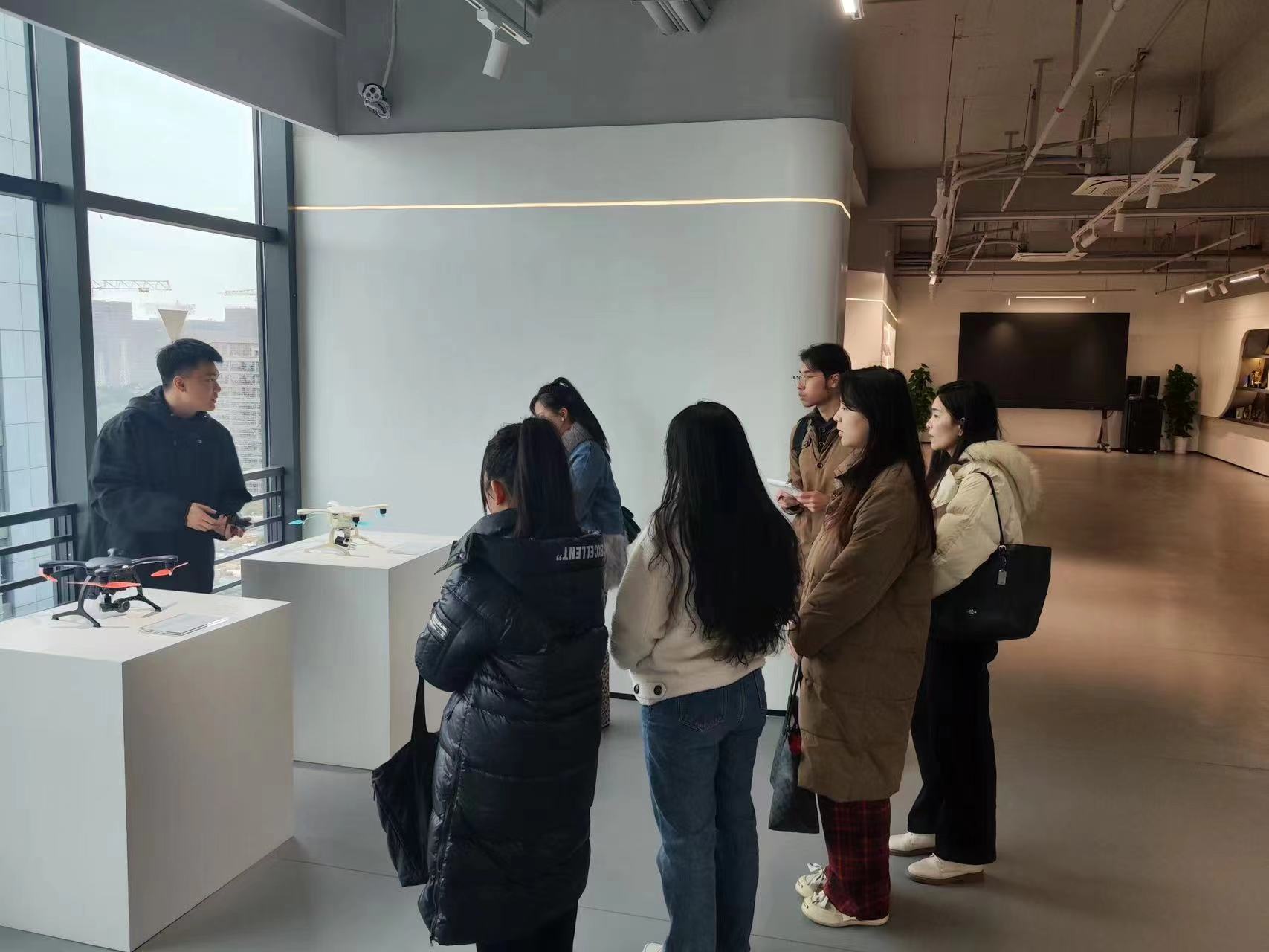 �����ջݽ��ڣ���Q��I��IͶ�Y�y�}�����������V�|ؔ����W�������|�������{�н���