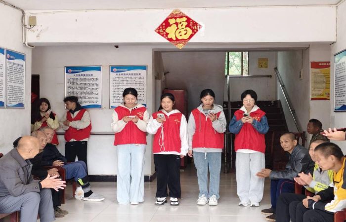 ⎟܌WӸԺ_չꖾУഺůɣܡ־Ըջ