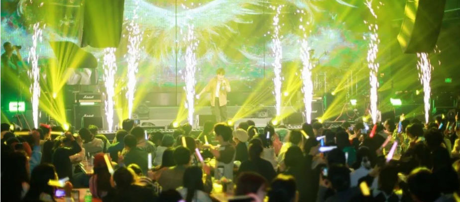 ��W��������ȼ������