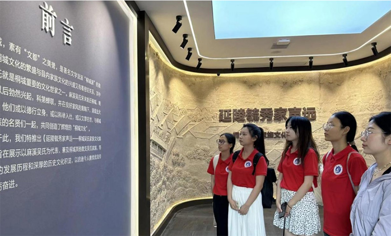 Y׌Ļ򣬞y(tng)L(fng)ĻF(xin)D(zhun)x