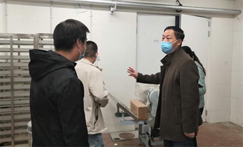 �x���Fһ�ē�����У�^ʳ�ý��O�ϵġ�������