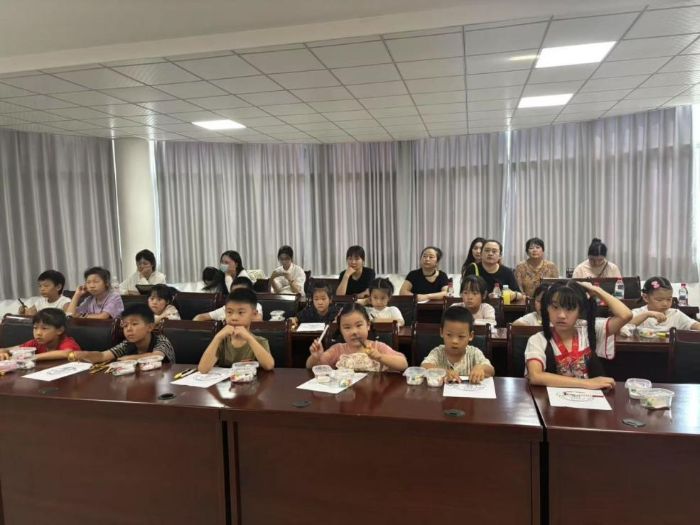 �Ԍ��`��ý��׌�tɫ�������ͯ��