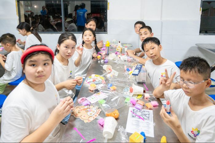 ʰ������(m��ng)�I���� ����Wҫͯ���� ���� �����W(xu��)Ժ ��ʰ����・��硱 ־Ը����(w��)�F(tu��n)�(du��)�I������С�W(xu��)���ڌ�(sh��)�`���(d��ng)�o(j��)��(sh��)