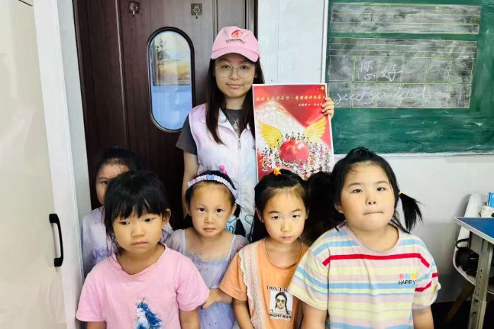 ͯ�������Z���Ļ���ʯ��ͬ�ġ�����ͬ������������`�F��_չ�ٔ�(sh��)�����Z�Խ̌W���`���