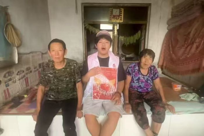 �Ͼ�������W(xu��)̩�݌W(xu��)Ժ����(n��i)�ɹ�ͨ�|�����|�Ӵ��_չ��ʯ��ͬ�ġ����(d��ng)��������Ļ��������T�����A���干ͬ�w���R(sh��)