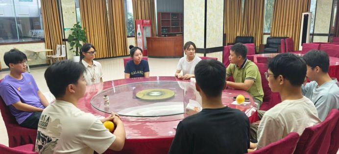 ����С���������x���l�����d��������Ϣ���̌WԺ�Cе���̌WԺ��е�����r�����`�F�_չ���ڡ������l�����