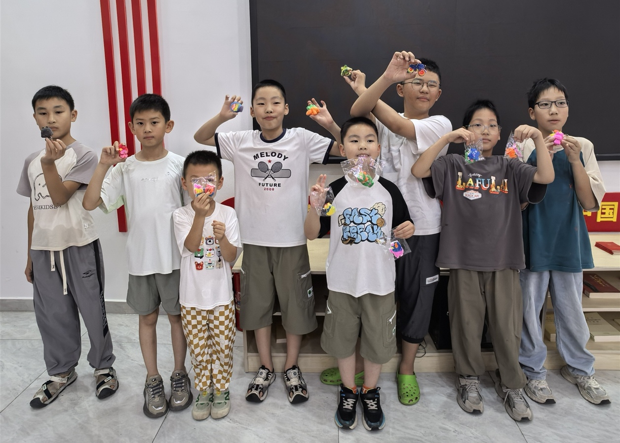 ���Ɇ��ɣ�ʯ���Lͯ��